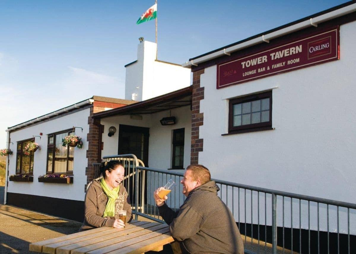White Tower Holiday Park Llandwrog Exterior foto